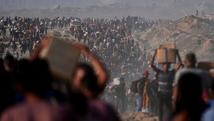 at-least-25-killed-after-israeli-army-opens-fire-near-aid-trucks-in-gaza,-hospitals-say