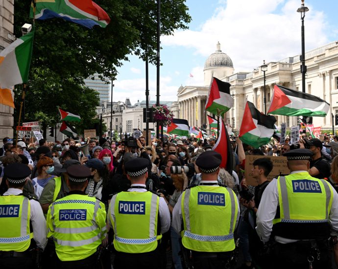 palestine-action-supporters-protest-against-uk-ban