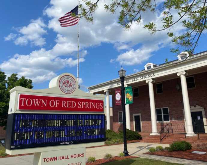 in-north-carolina,-exploding-bulbs-and-fridges-on-the-fritz-reveal-a-town’s-fraying-electric-system