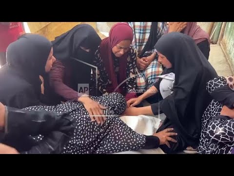more-than-a-dozen-killed-in-southern-gaza-after-israel-opens-fire-near-aid-distribution-point,-offic