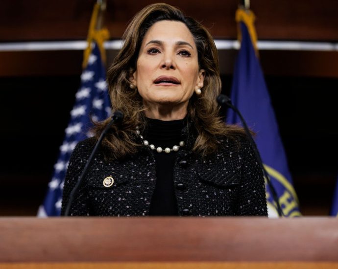 republican-representative-admits-the-traitor-deportations-are-causing-chaos