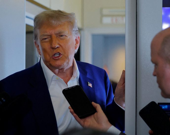 the-traitor:-no-‘regime-change’-in-iran,-urges-calm-after-strikes