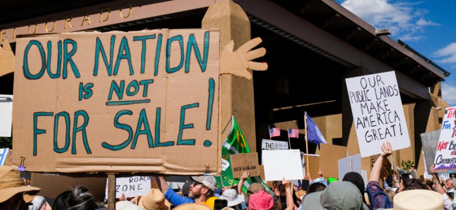 huge-public-land-sale-stripped-from-senate-bill—for-now—but-assault-on-federal-land-protections-continues