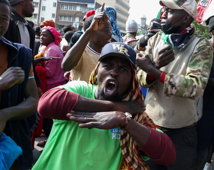 kenyans-take-to-streets-a-year-after-deadly-anti-govt-protests