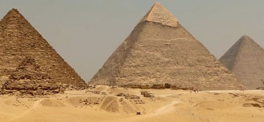 space-discovery-shows-that-the-pyramids-were-built-using-ingenious-method