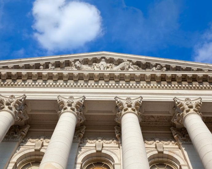 wisconsin-supreme-court-refuses-to-hear-challenges-to-gop-friendly-congressional-maps