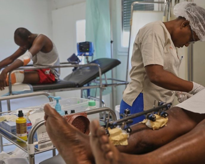 searching-for-healing:-inside-one-of-the-last-hospitals-in-haiti’s-capital