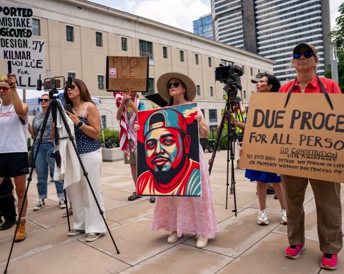 us-government-plans-to-deport-abrego-garcia-to-a-third-country:-prosecutors