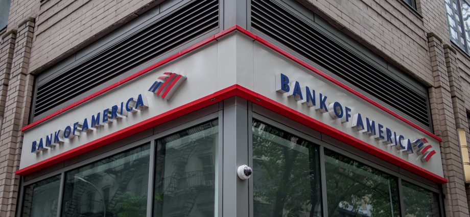 how-foreign-scammers-use-us-banks-to-fleece-americans