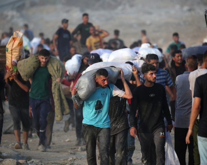 in-an-age-of-abundance-and-ceasefires,-gaza-starves,-and-the-war-won’t-stop