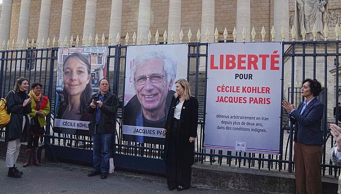 we-don’t-know-where-they-are,-say-families-of-french-prisoners-in-iran