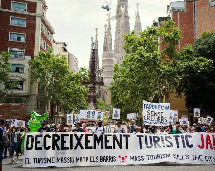the-movement-against-overtourism-is-sweeping-southern-europe