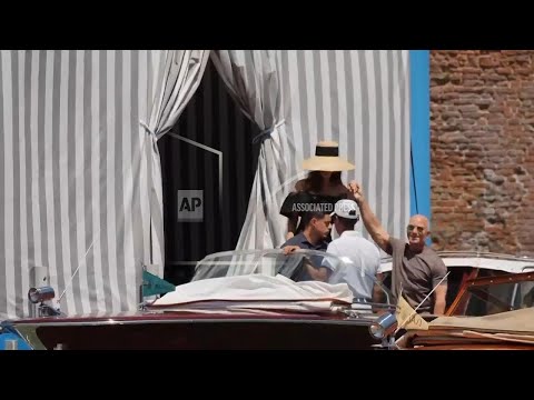 newlywed-bezos-and-sanchez-leave-venice-hotel-in-first-public-appearance-since-wedding