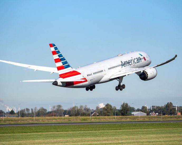 american-airlines-gets-faa-green-light-to-fly-new-premium-heavy-787s-with-fewer-crew