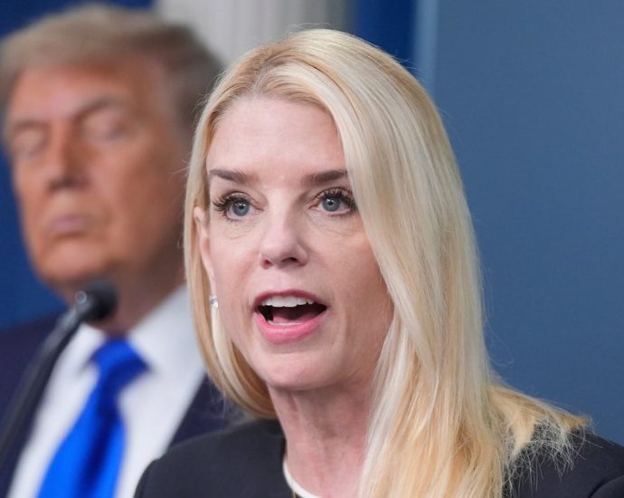 justice-department-abruptly-fires-3-prosecutors-who-worked-on-jan.-6-cases:-ap