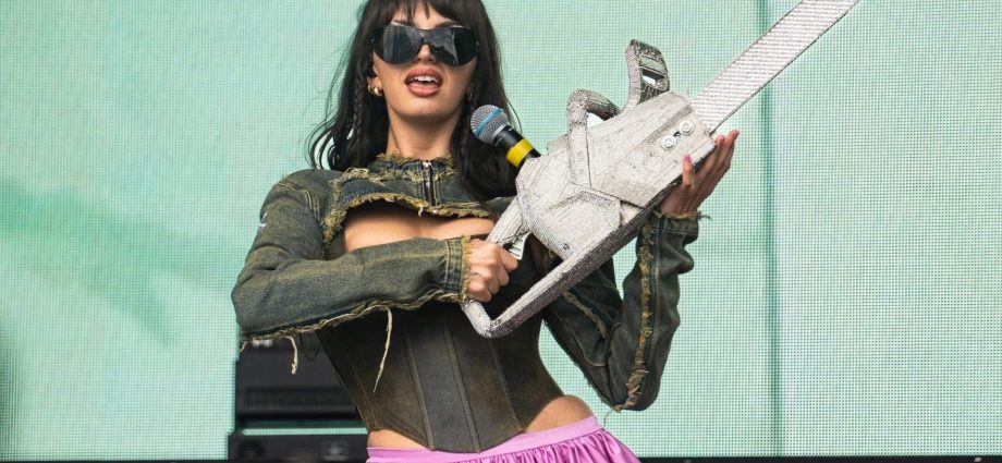rebecca-black-and-more-join-dolores’:-the-queer-home-of-outside-lands-with-dance,-drag,-and-diy-magic