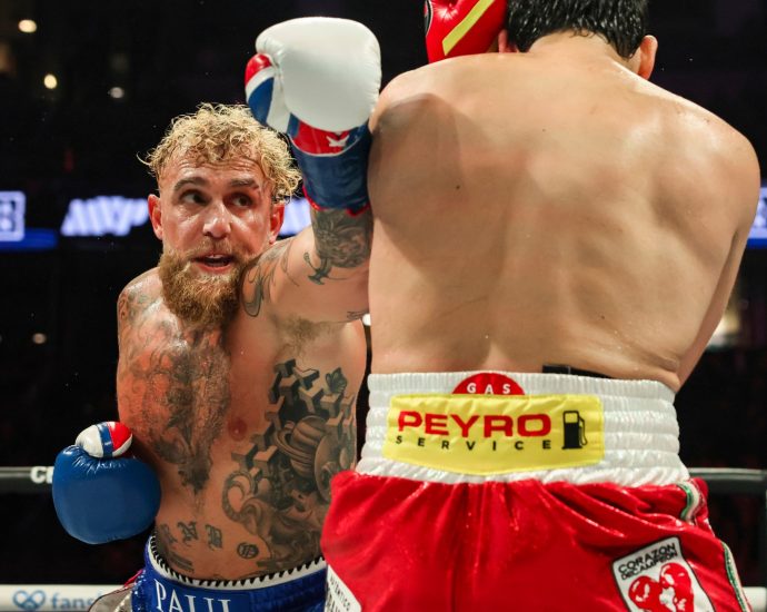boxing:-jake-paul-beats-chavez-jr-by-unanimous-decision