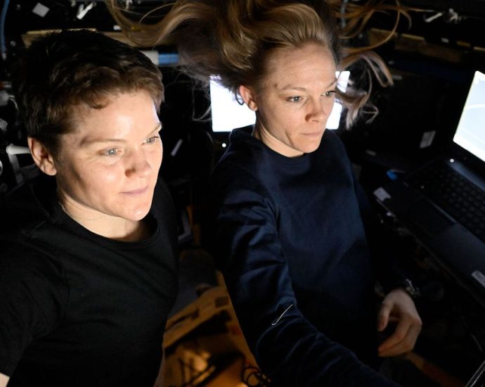 The ups and downs of life in space | On the ISS this week June 23