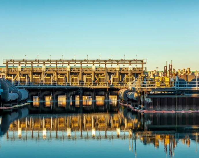 new-orleans-is-sinking—and-so-are-its-$15-billion-flood-defenses