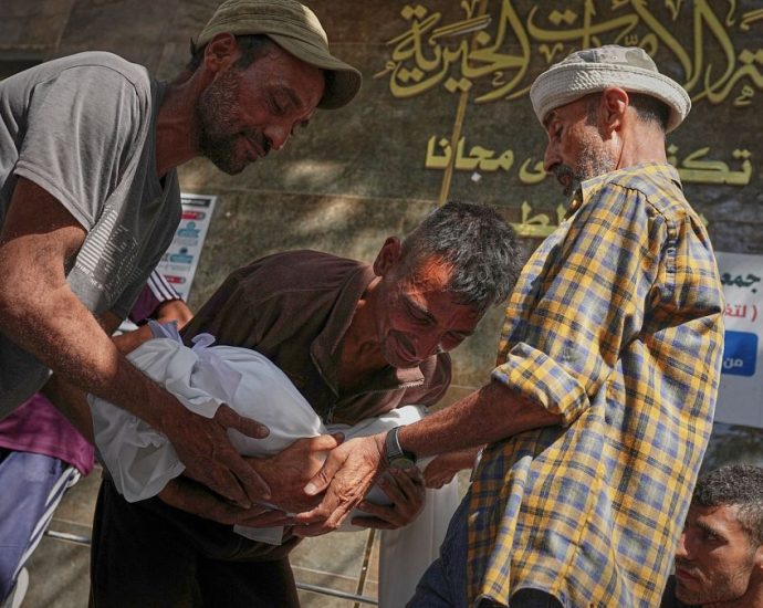 the-traitor-calls-for-ceasefire-deal-while-israel-plans-new-mass-evacuations-to-expand-military-operations