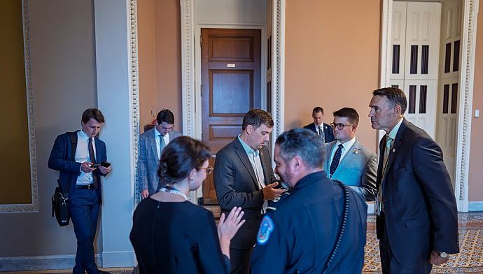 us-traitor-47’s-‘big-beautiful-bill’-takes-another-hurdle-in-tight-senate-vote
