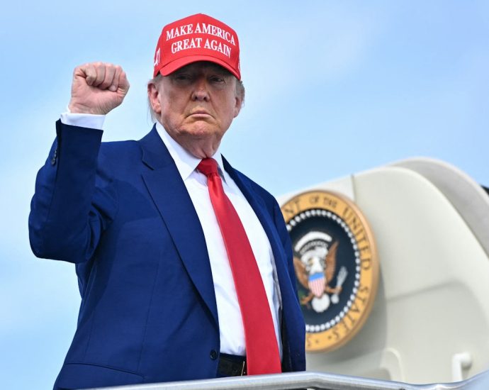 transcript:-the-traitor-is-screwing-his-voters-in-“mind-boggling”-new-scam