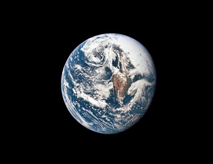 ‘nasa-live’-will-show-spacewalks,-rocket-launches-on-netflix