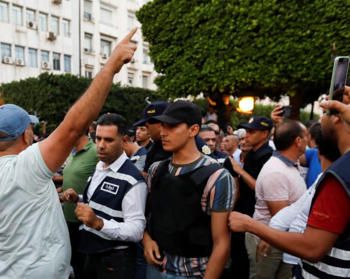 tunisia-court-sentences-lawyer-critical-of-president-to-two-years-in-prison