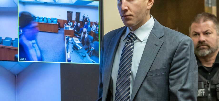 bryan-kohberger-to-plead-guilty-in-idaho-killings-to-avoid-execution