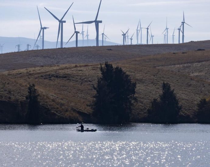 the-traitor-administration-shuts-down-us.-website-on-climate-change