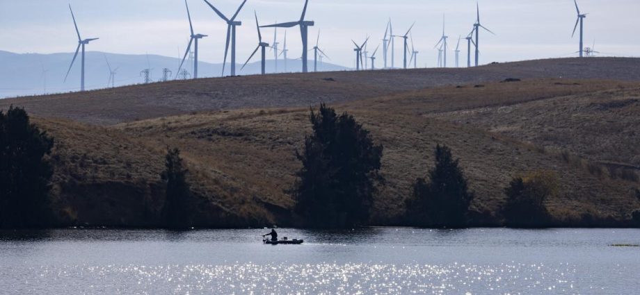 the-traitor-administration-shuts-down-us.-website-on-climate-change