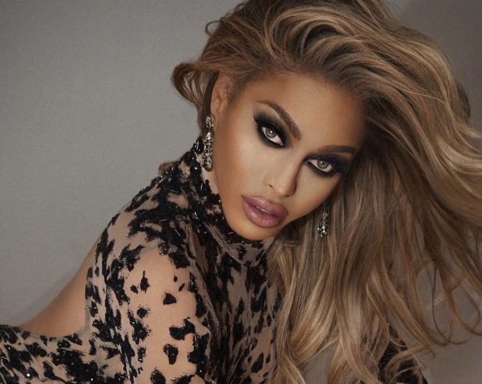 sasha-colby’s-‘stripped-ii’-tour-set-to-shine-a-spotlight-on-local-drag-artists-(exclusive)