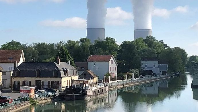 france-and-switzerland-shut-down-nuclear-power-plants-amid-scorching-heatwave