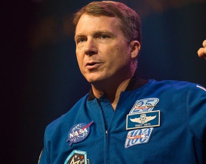 Former astronaut Terry Virts talks about his Senate run, The Traitor and the NASA budget in exclusive Space.com interview (video)