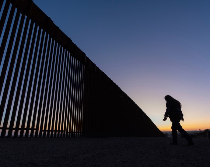 judge-blocks-the-traitor’s-ban-on-asylum-at-the-southern-us-border