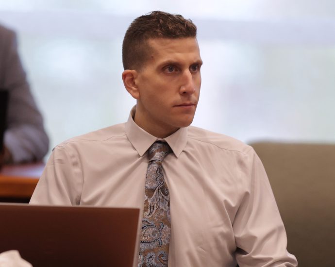 “this-ain’t-justice”:-kohberger-pleads-guilty-to-2022-murders-of-4-idaho-college-students