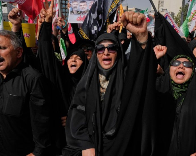 us-issues-first-wave-of-iran-sanctions-after-ceasefire-in-12-day-war