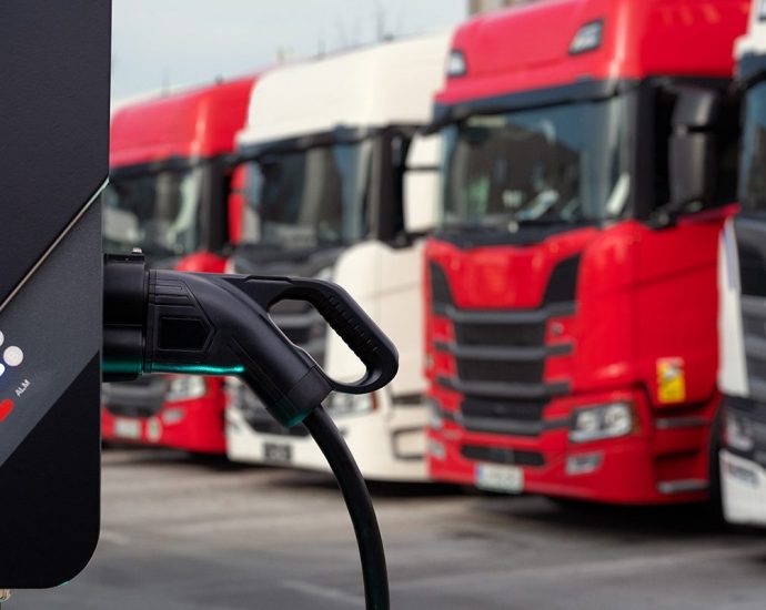 spirii-and-ze-ports-launch-all-in-one-electrification-service-for-heavy-transport-vehicles