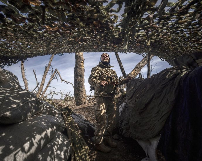 russia-expanding-chemical-weapons-use-in-ukraine,-say-european-spy-agencies