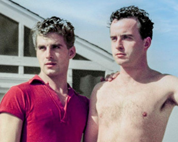 new-book-looks-back-at-fire-island’s-history-as-a-queer-mecca-in-the-1950s-(photos)