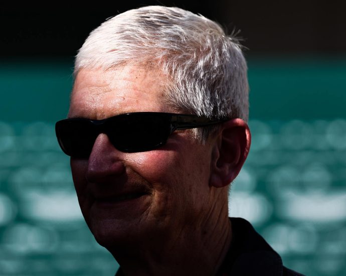 apple-scores-big-victory-with-‘f1,’-but-ai-is-still-a-major-problem-in-cupertino