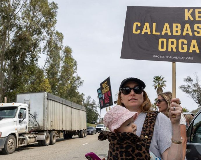 federal-contractors-improperly-dumped-wildfire-related-asbestos-waste-at-la.-area-landfills