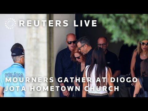 live:-mourners-gather-at-diogo-jota-hometown-church