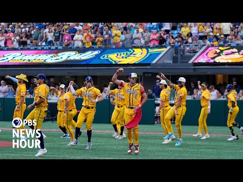 why-fans-are-going-bananas-for-banana-ball