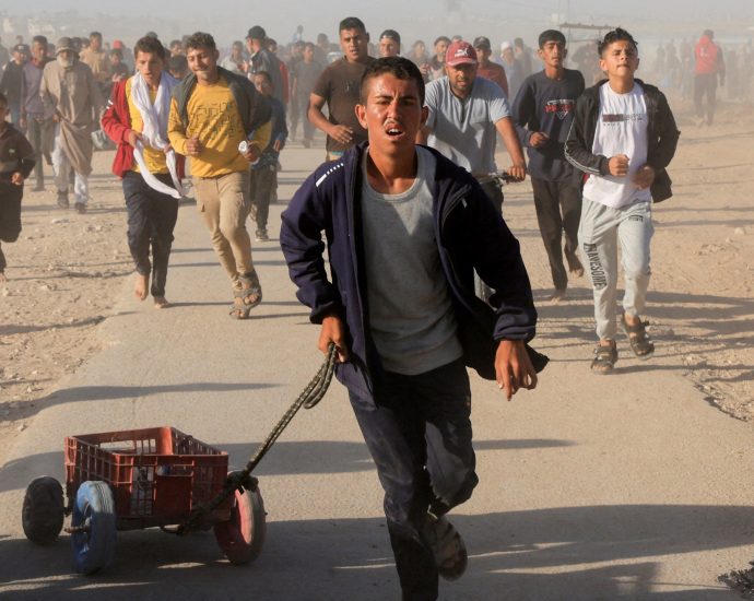 ‘going-hungry’:-more-than-700-palestinians-killed-seeking-aid-in-gaza