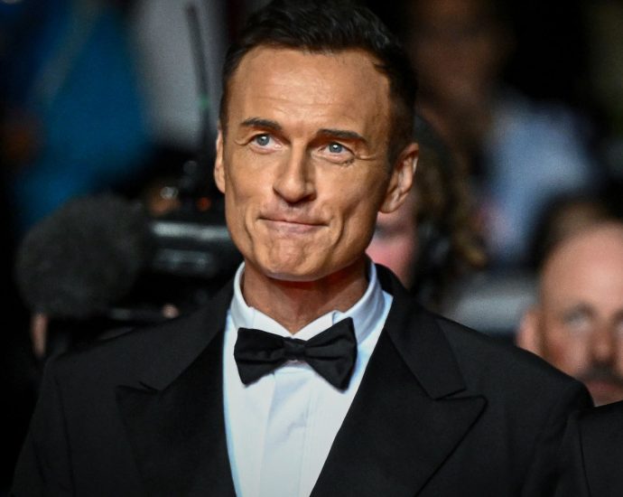 julian-mcmahon,-star-of-‘nip/tuck’-and-‘fantastic-four,’-dies-at-56