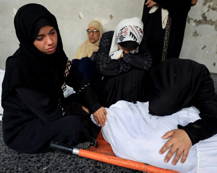 israel-kills-78-in-gaza,-dispatches-team-to-qatar-for-ceasefire-talks