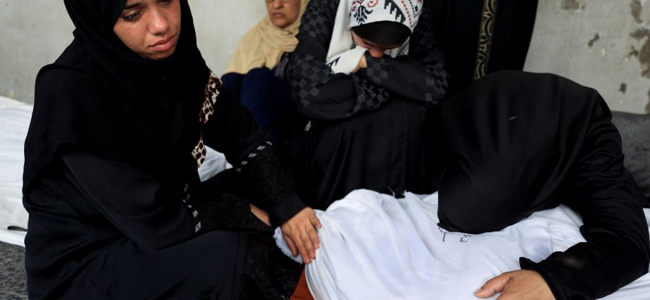israel-kills-78-in-gaza,-dispatches-team-to-qatar-for-ceasefire-talks