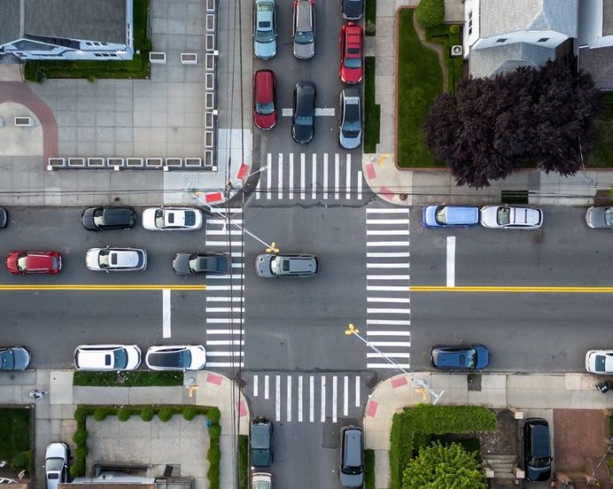 AI Cameras  Change Driver Behavior at Intersections