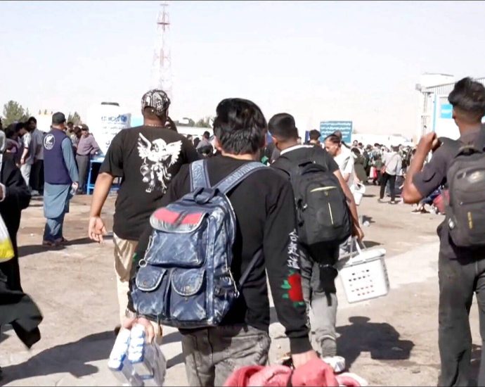 why-has-iran-stepped-up-its-deportation-of-afghan-refugees?